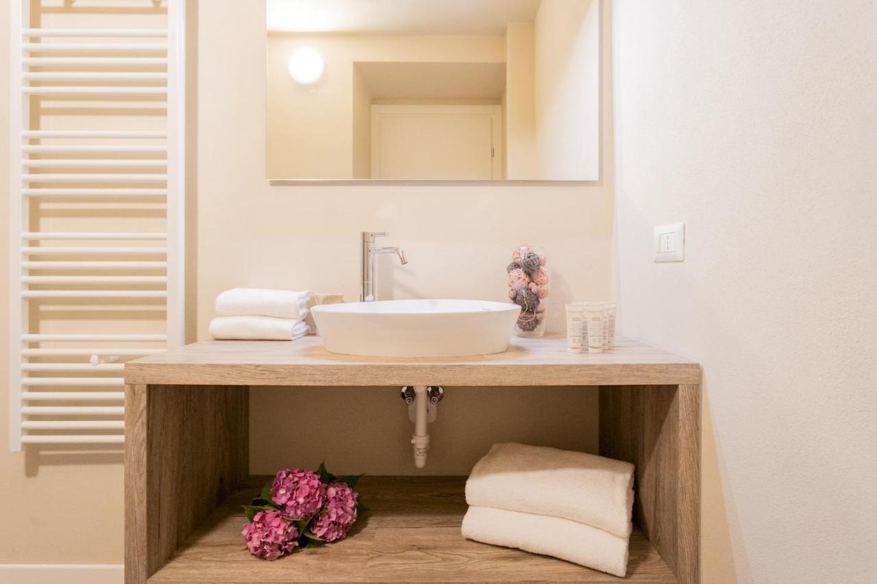 Romantic Escape City Centre With Jacuzzi & Parking By Rent All Como Luaran gambar